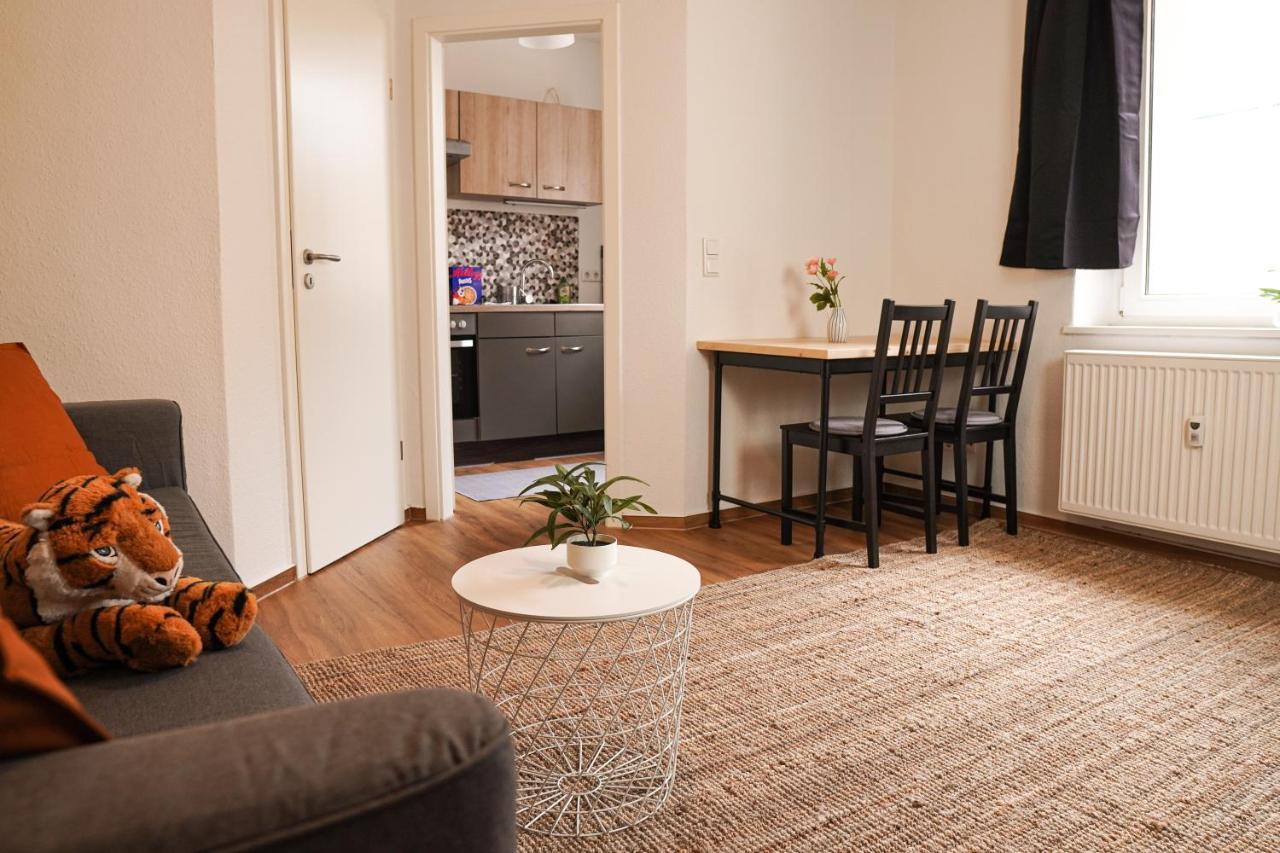 FULL HOUSE Studios - Tiger Apartment - NETFLIX + WiFi inkl. Halle  Exterior foto
